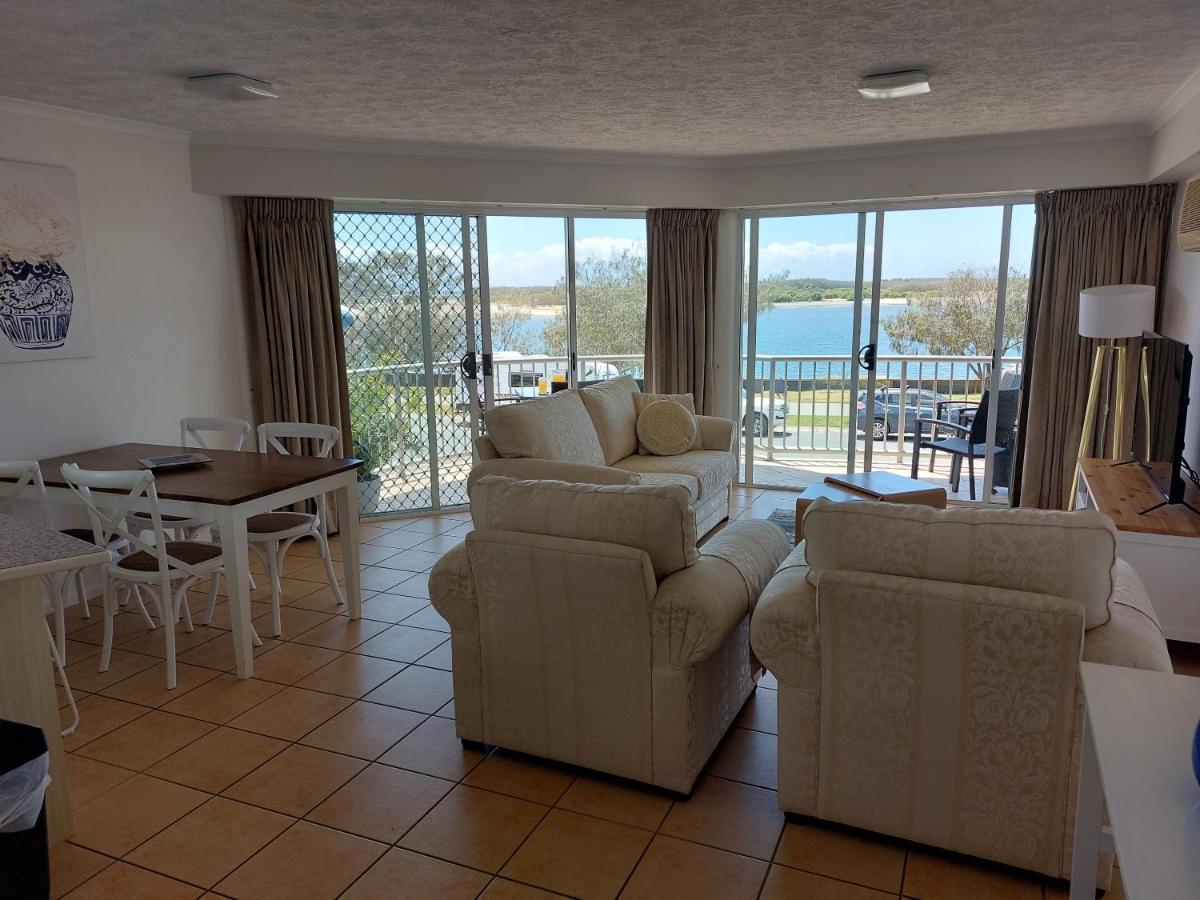Sandy Shores Holiday Units Golden Beach Dış mekan fotoğraf